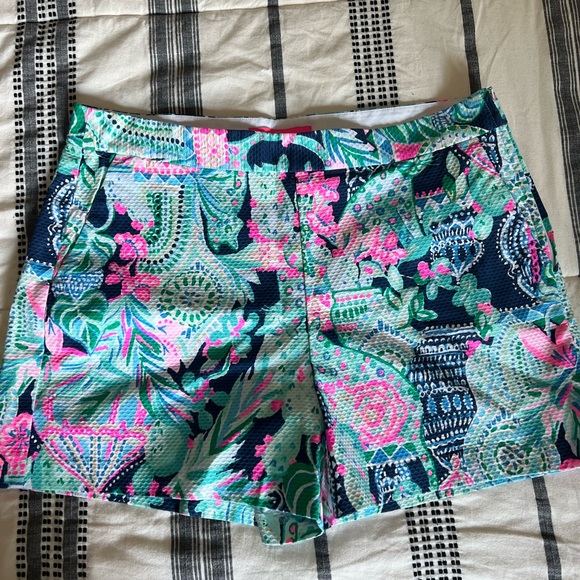 Lilly Pulitzer shorts - Picture 1 of 2